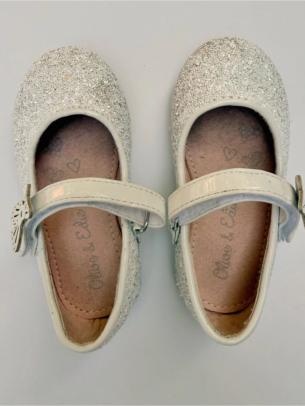 Olive & Edie Gabrielle Glitter Mary Jane Flats Girl’s Size 6 Ivory Dress Shoes